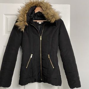 Winter coat 🧥 H&M size 4 black/ gold zippers.